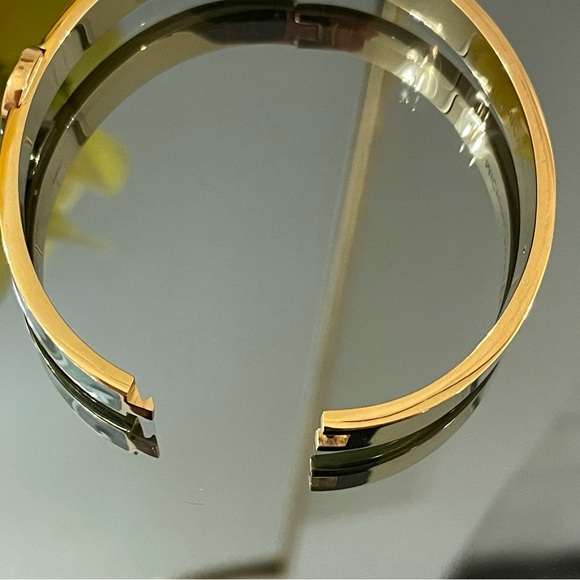 Michael Kors MK Logo Gold & Turquoise Enamel Bangle Bracelet MKJ7938710 + MK BOX - Picture 6 of 10